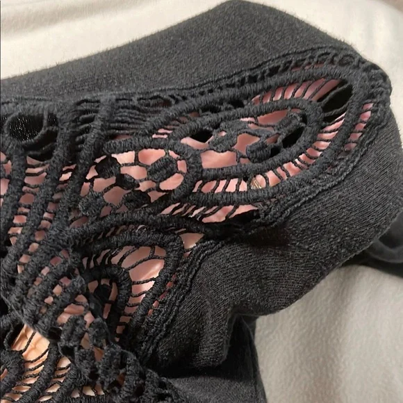 Black Lace Sleeve Women's Top - Picture 5 of 5